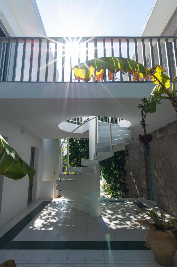 Melagrana Aparthotel Adamantas  Bagian luar foto