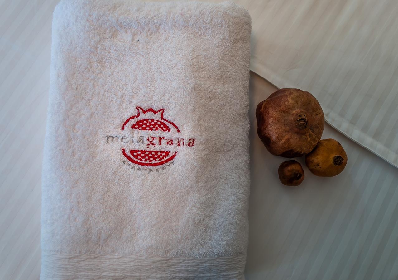 Melagrana Aparthotel Adamantas  Bagian luar foto