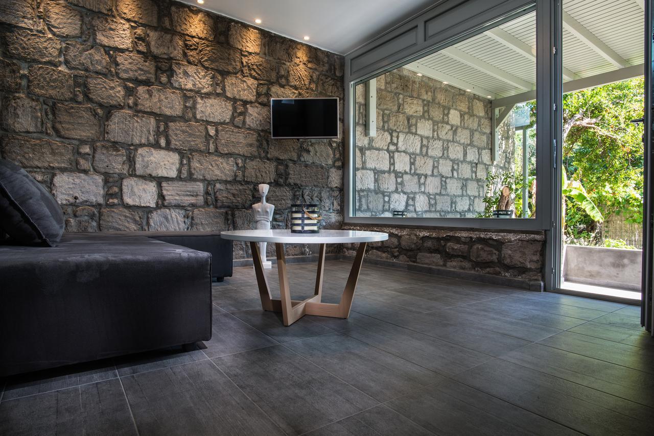Melagrana Aparthotel Adamantas  Bagian luar foto